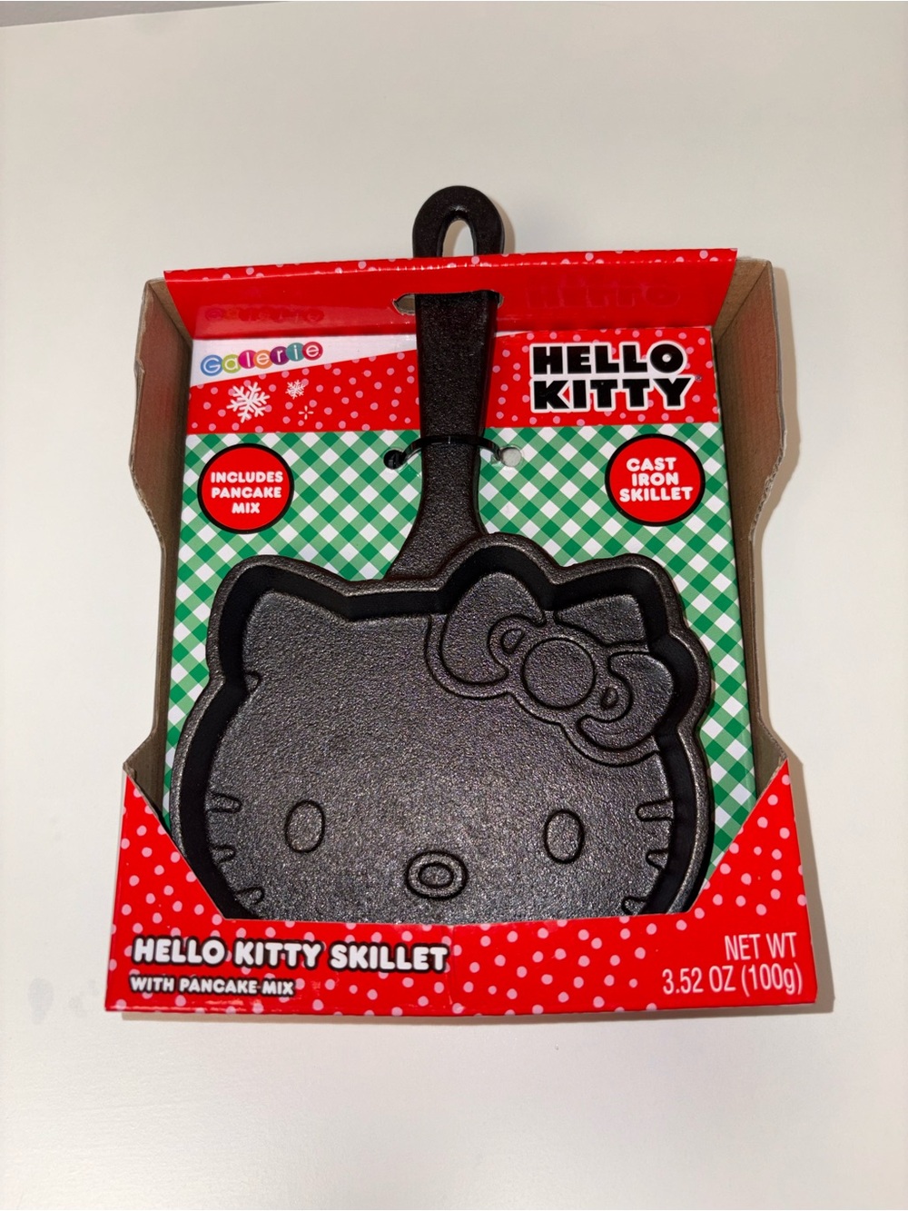 Hello Kitty Cast Iron Skillet, 5"W x 4"H